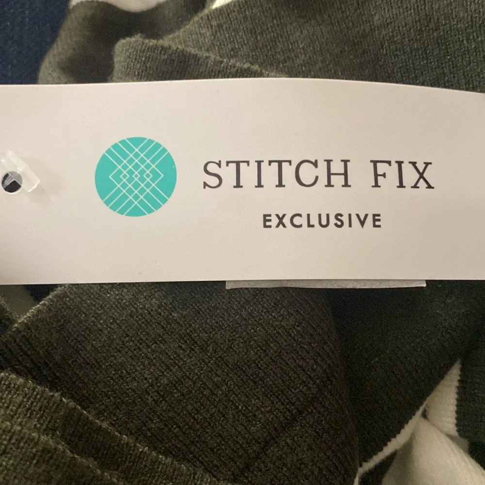 Pink Clover Stitch Fix Valencia Curved Hem‎ Sweater Olive Green Stripe Medium